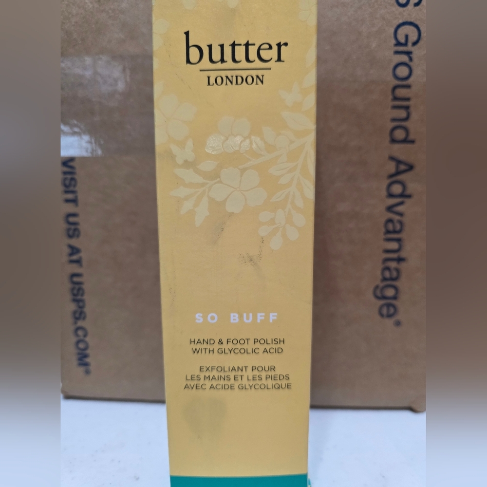 butter LONDON So Buff Hand & Foot Polish - Yellow. NIB